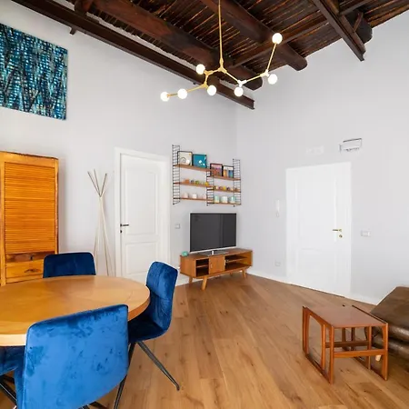 Design Next Sorbillo On Tribunali St By Houseinnaples Appartement Napels