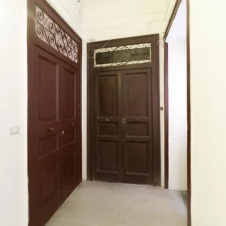 Design Next Sorbillo On Tribunali St By Houseinnaples Appartement *