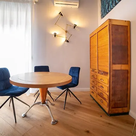 דירה Design Next Sorbillo On Tribunali St By Houseinnaples *